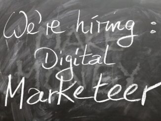marketeer, kaufmann, board, to adjust, attitude, job, services, marketing, product, advertising, sale, sales strategy, sponsoring