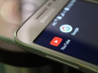 youtube, google, social media, apps, mobile, smartphone, android, samsung, screen, technology, display, cell, digital, internet